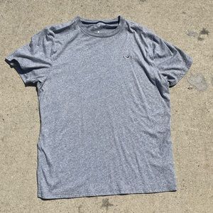 Hollister Must Have Collection Gray T-Shirt Top